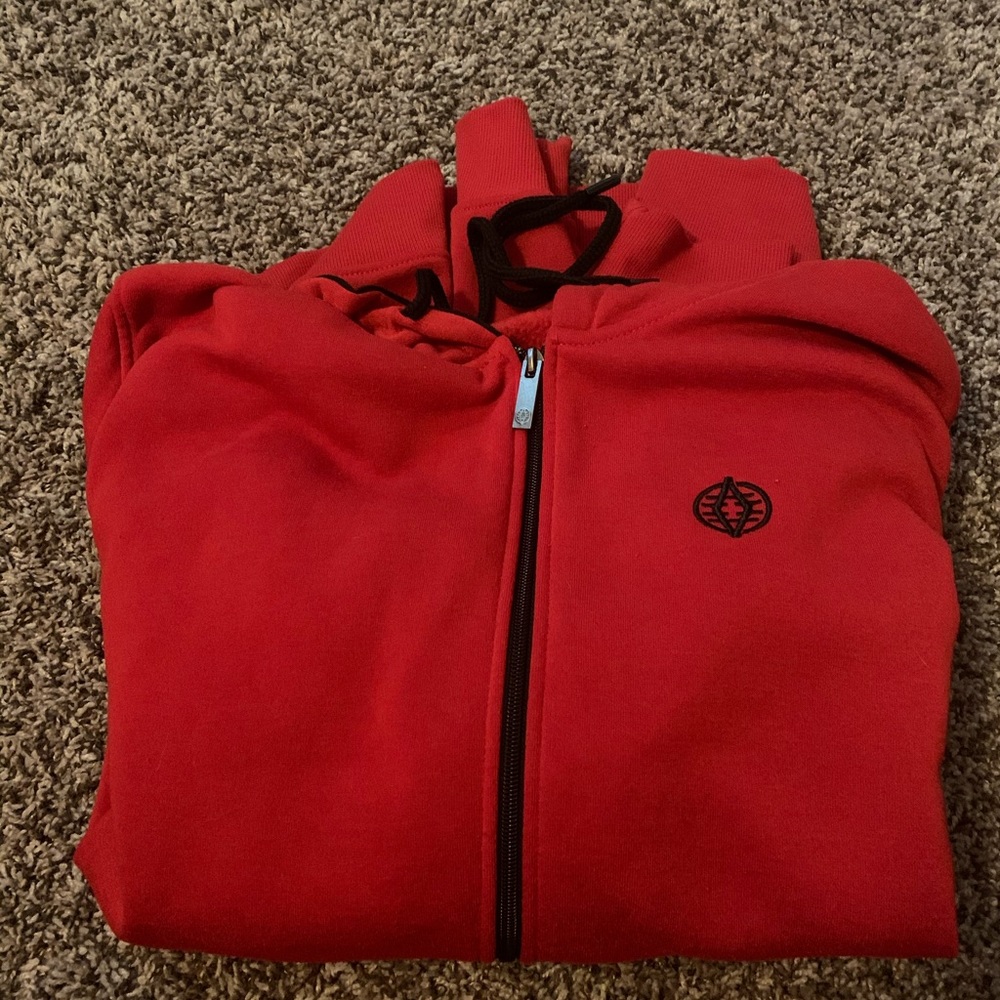red akademiks zip up jacket